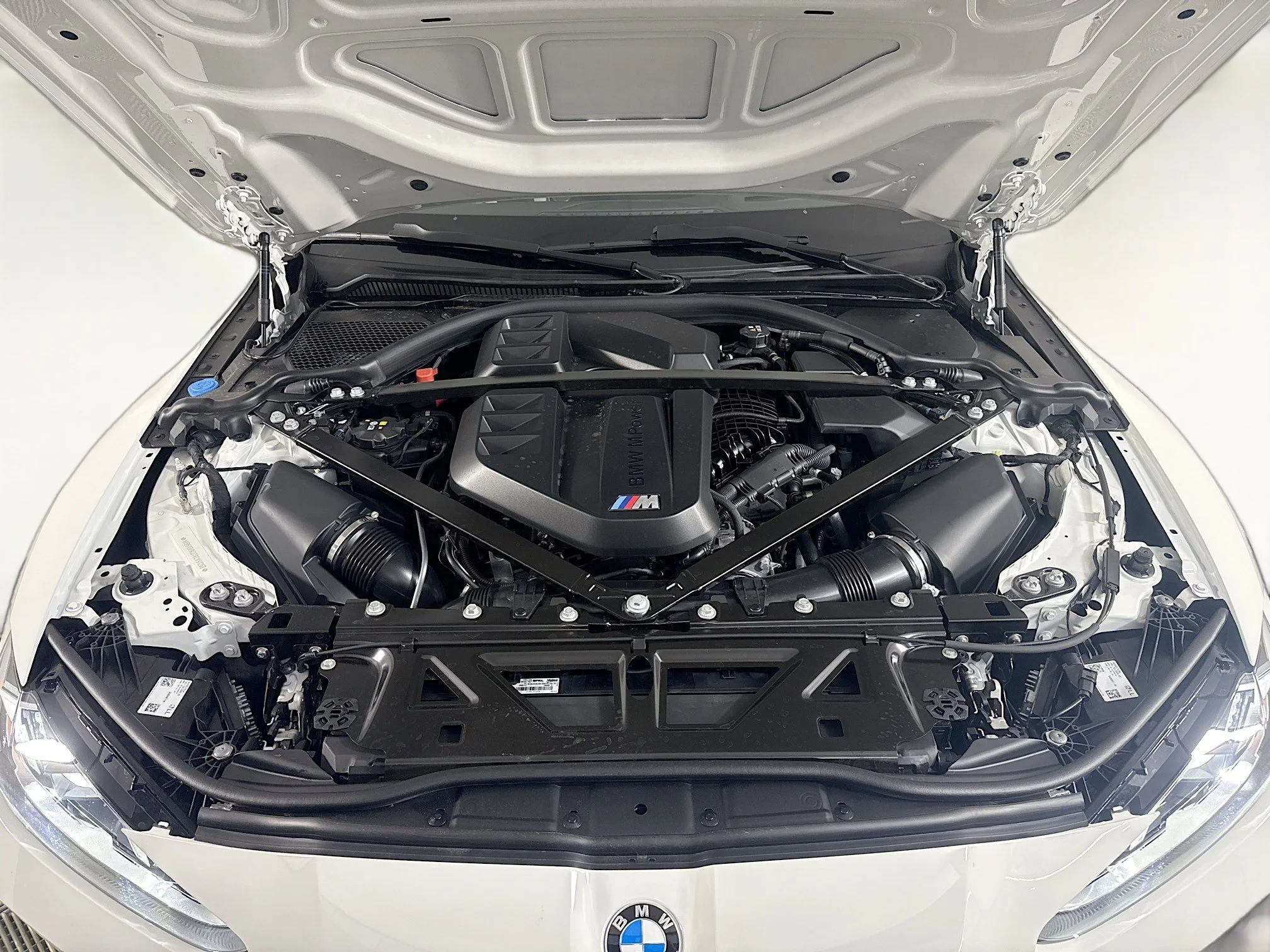 Used 2026 Alpine White BMW Base image 33