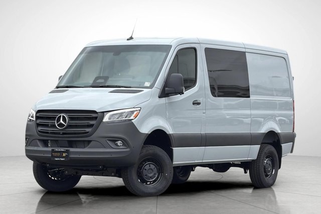2026 Mercedes-Benz Sprinter 2500 Crew 144 WB