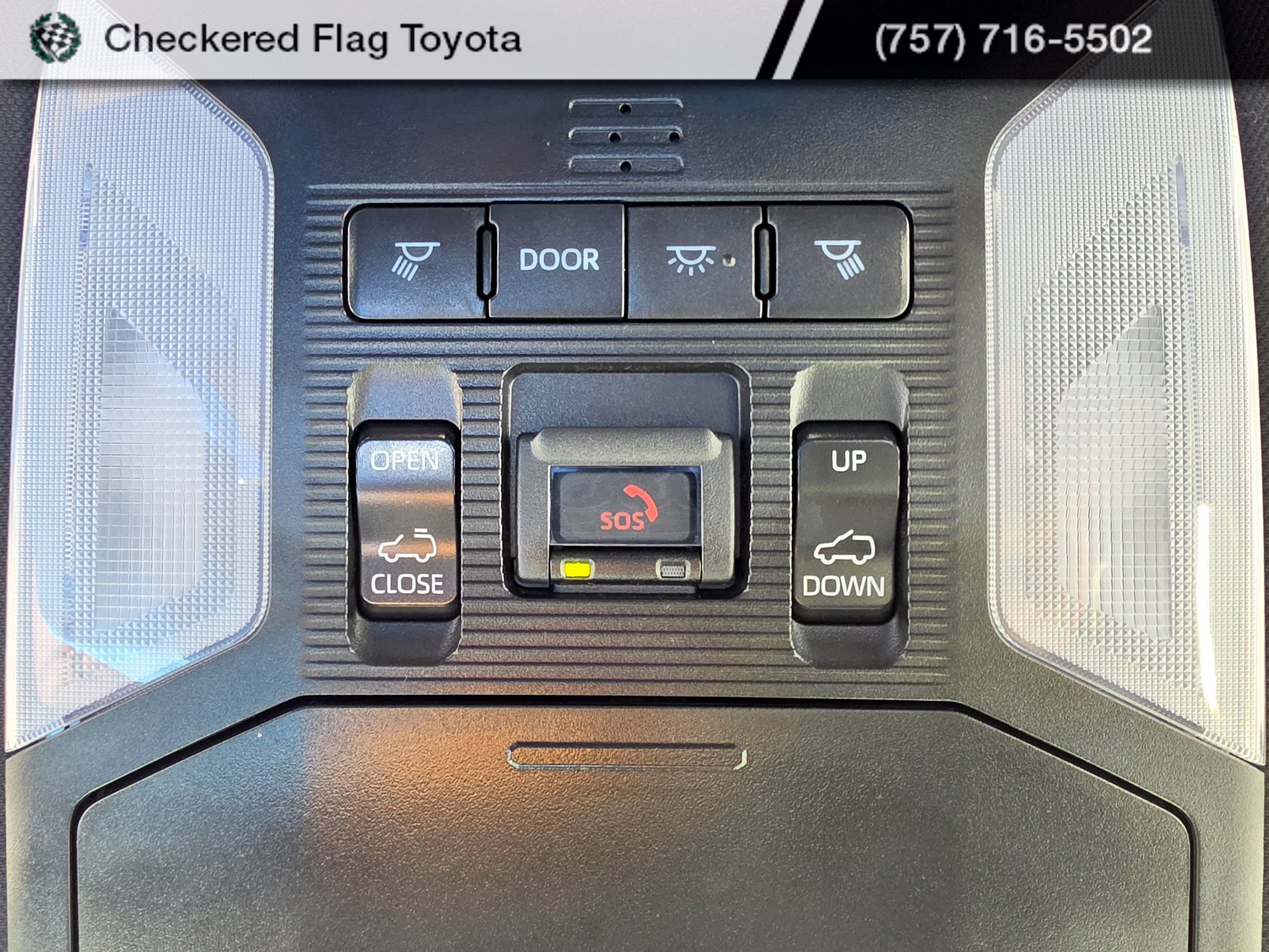 Used 2024 Ice Cap Toyota SE image 18