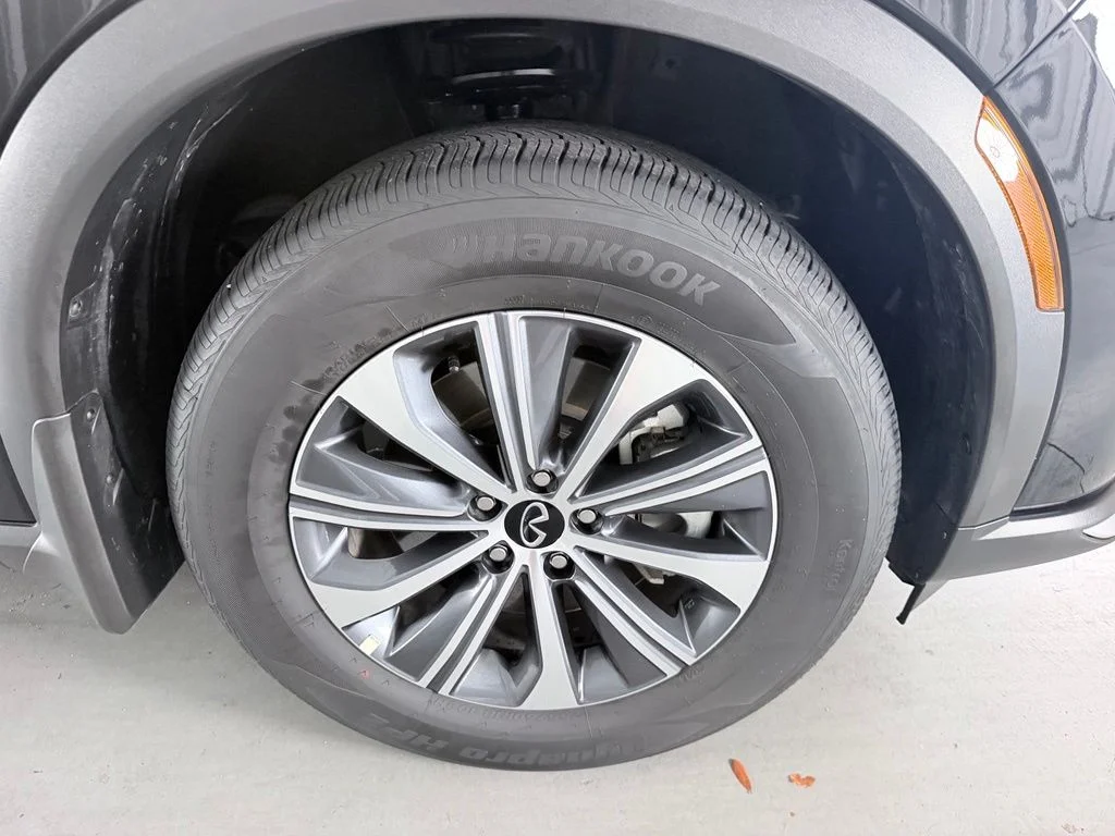 Used 2026 Black INFINITI PURE image 4