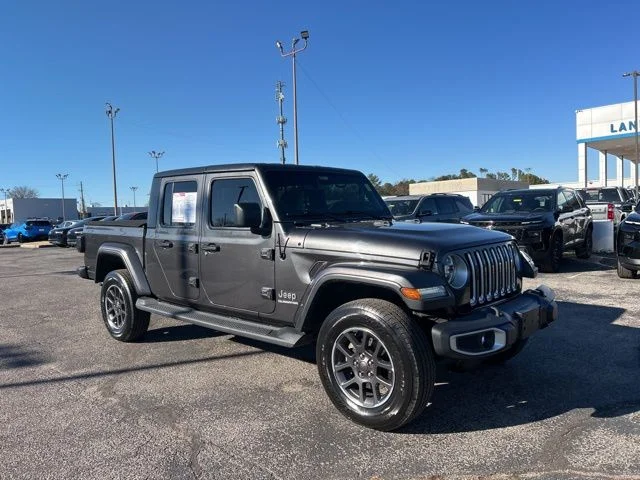 2021 Jeep Gladiator Overland's photo