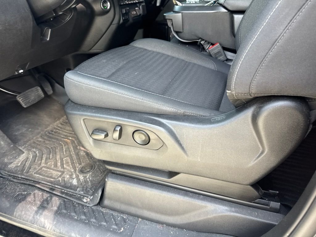 Used 2025 Black Chevrolet Custom image 15