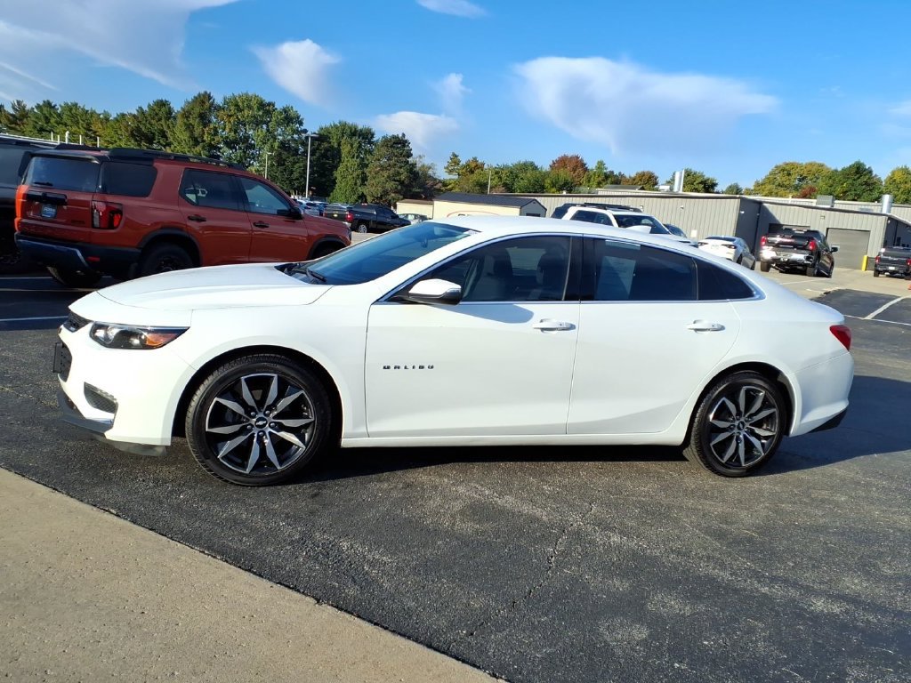 Used 2017 Chevrolet Malibu 1LT with VIN 1G1ZE5ST6HF269649 for sale in Savoy, IL