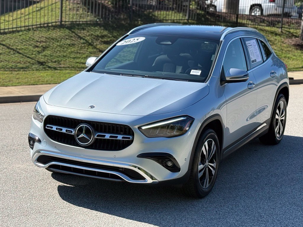 Used 2025  Mercedes-Benz GLA 250 image 6