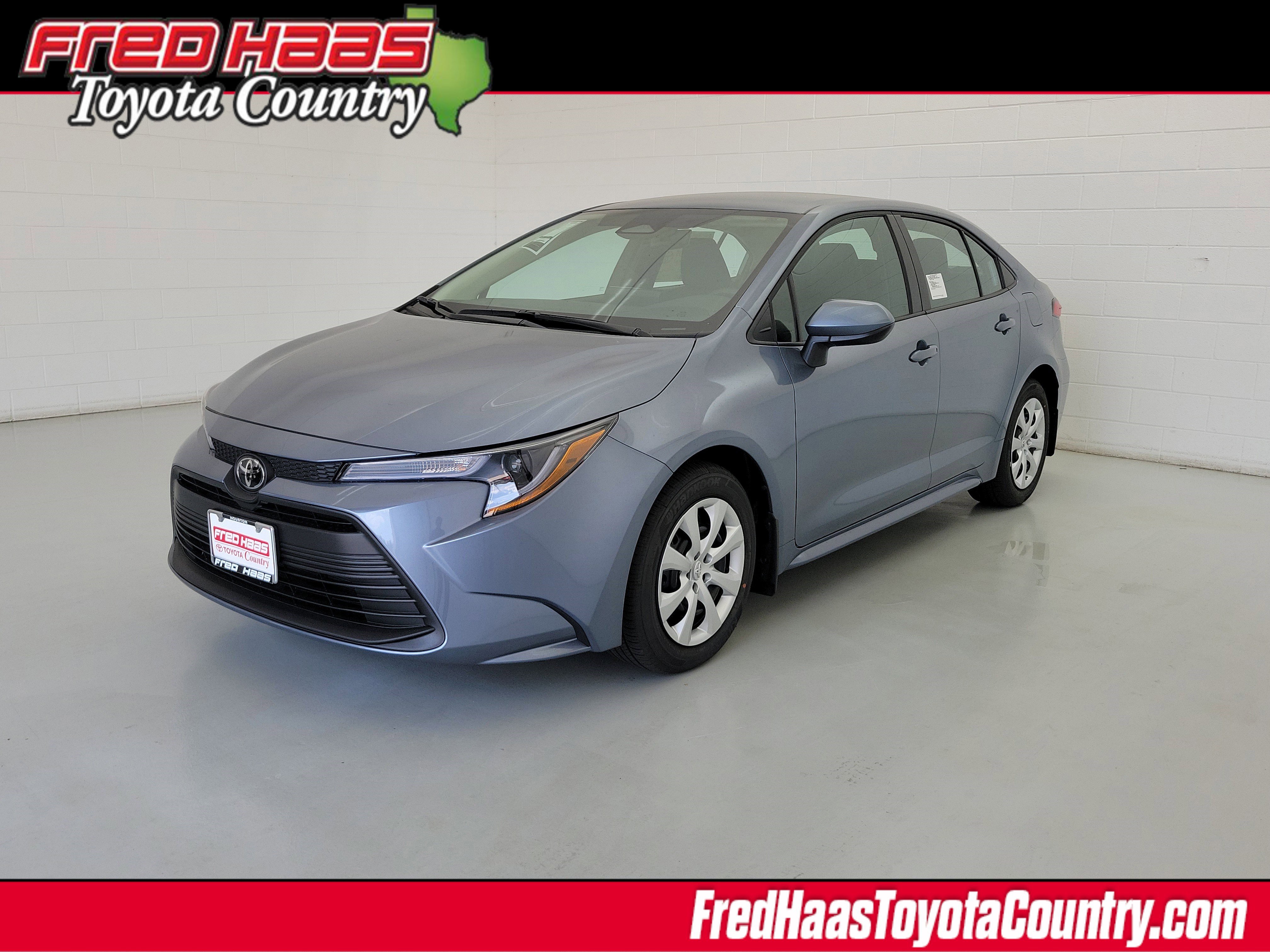 2026 Toyota Corolla LE CVT's photo