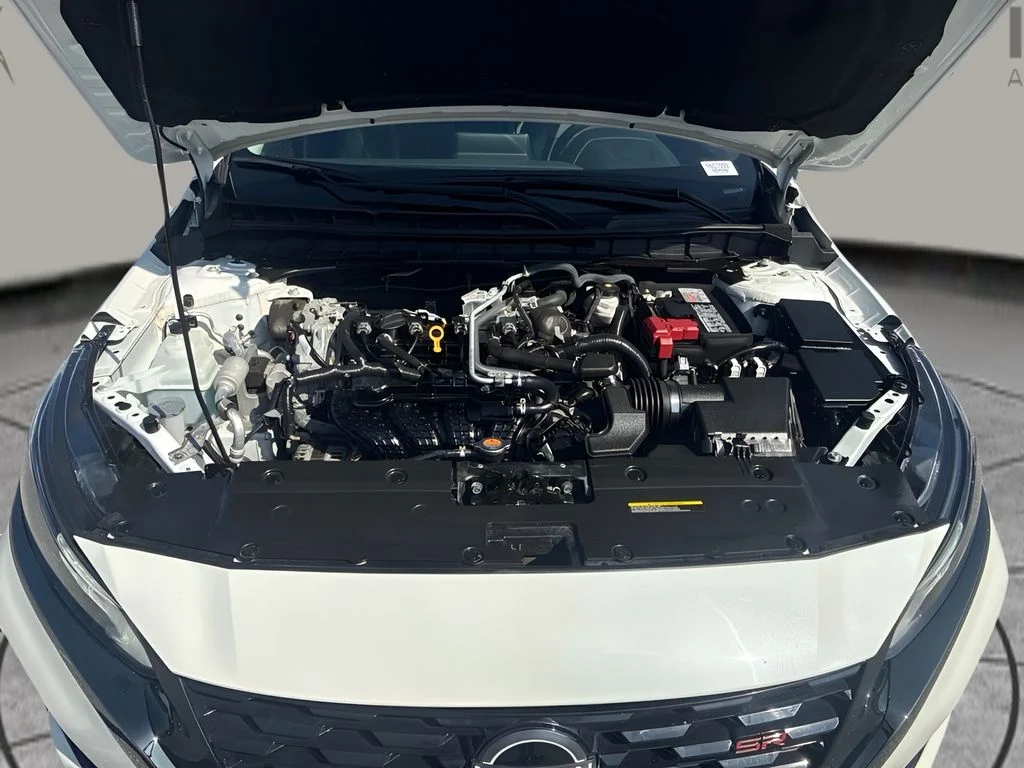 Used 2025 White Nissan 2.5 SR image 19