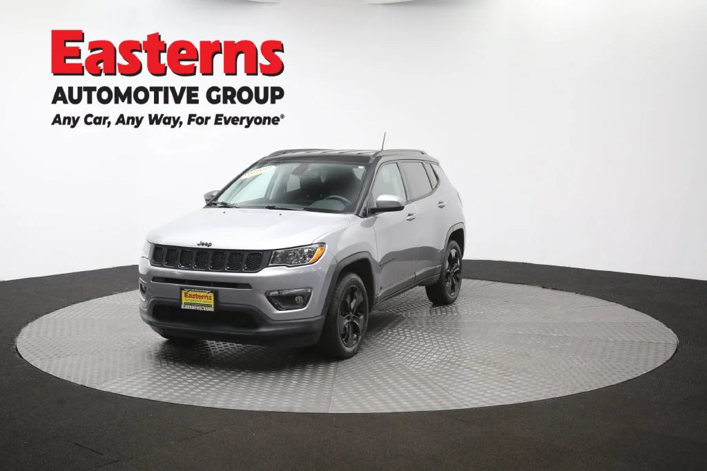 Used 2020 Silver Jeep Latitude image 55