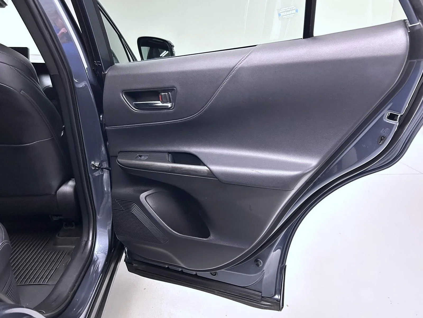 Used 2023 Gray Toyota Limited image 17