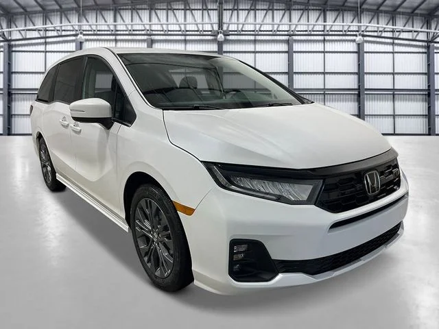 New 2026 Platinum White Pearl Honda Touring image 9