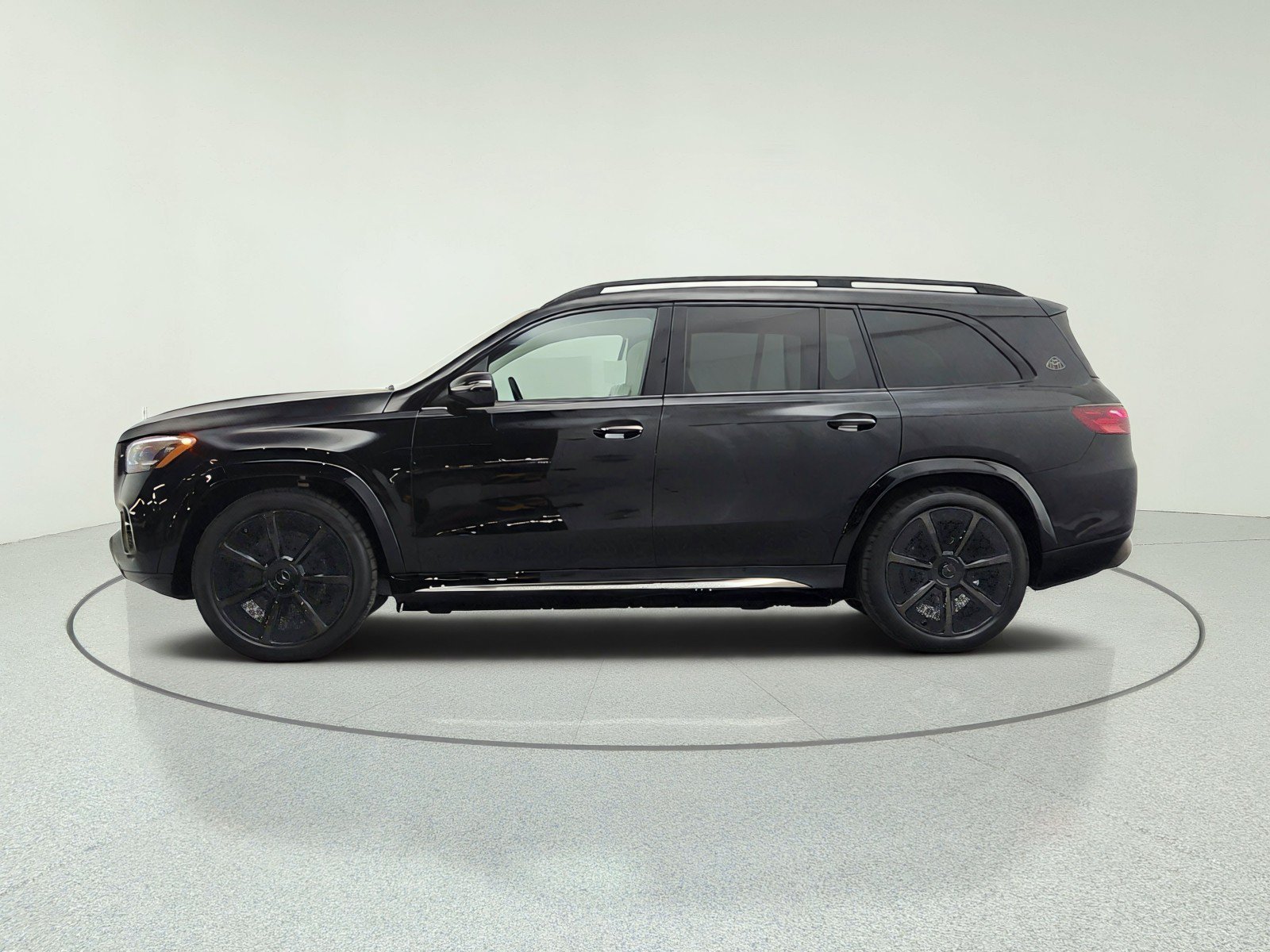 New 2026 Obsidian Black Mercedes-Benz Maybach GLS 600 4MATIC® SUV image 29