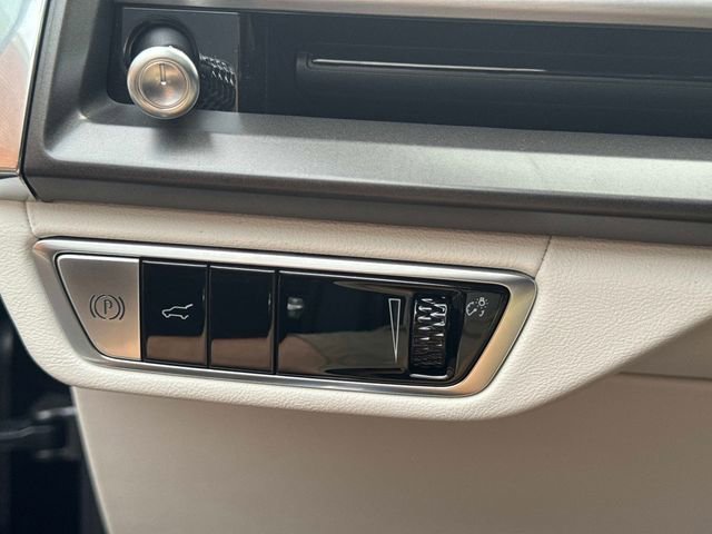 2026 Cadillac VISTIQ Luxury - Photo 27