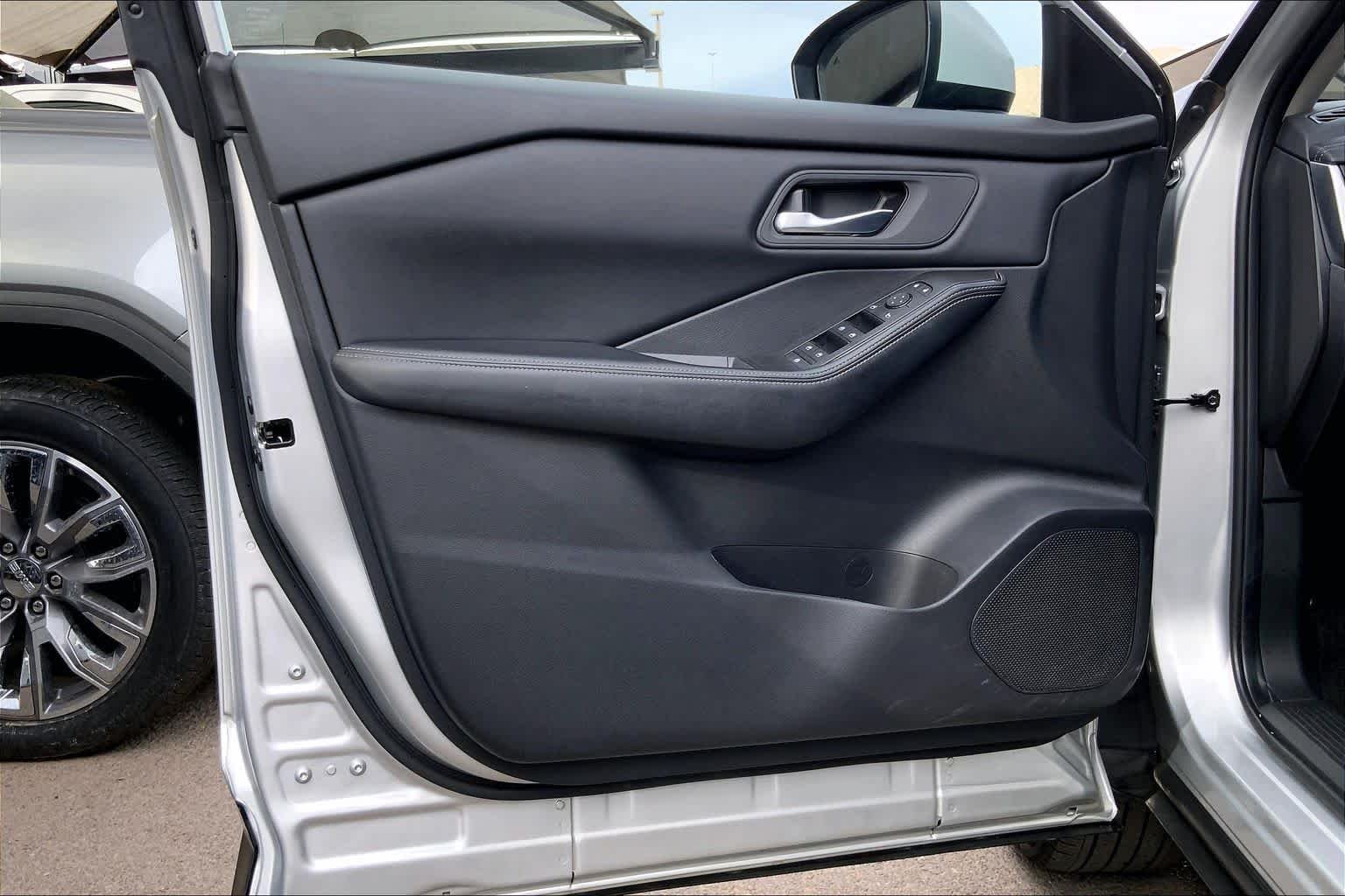 Used 2025 Brilliant Silver Metallic Nissan SV image 42