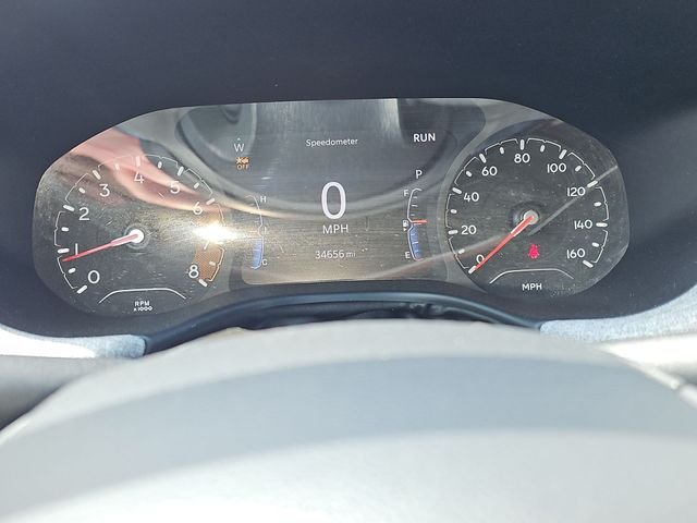 Used 2022 Red Jeep Latitude image 13