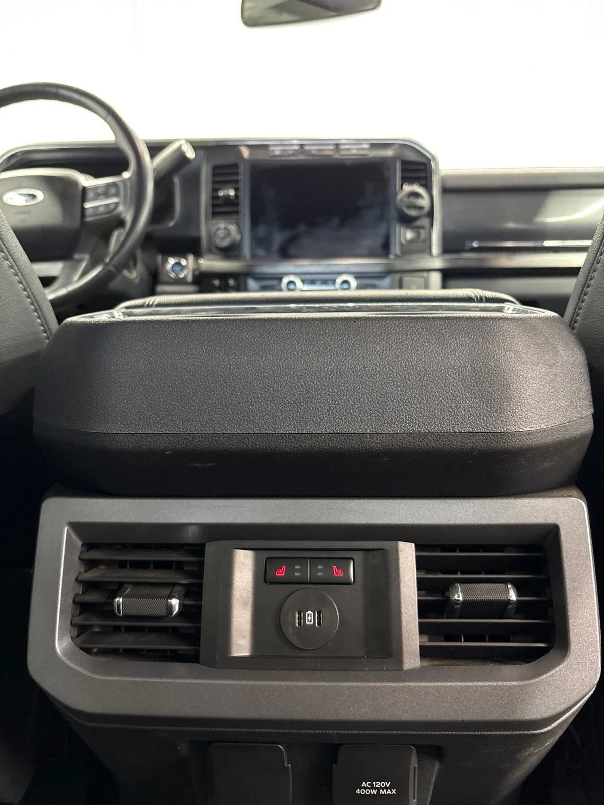 Used 2024 Oxford White Ford Lariat image 19