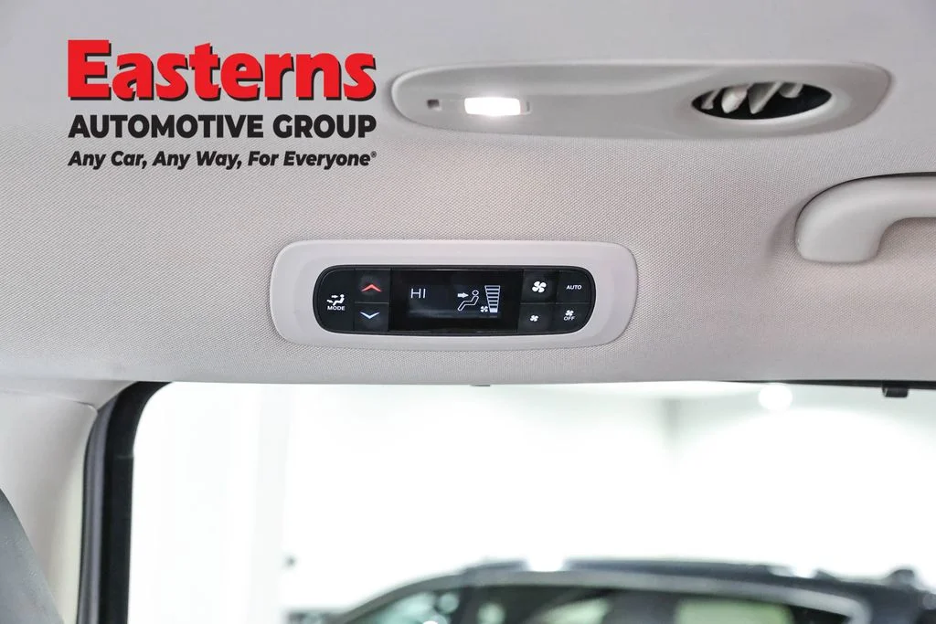 Used 2023 Silver Chrysler Touring L image 24
