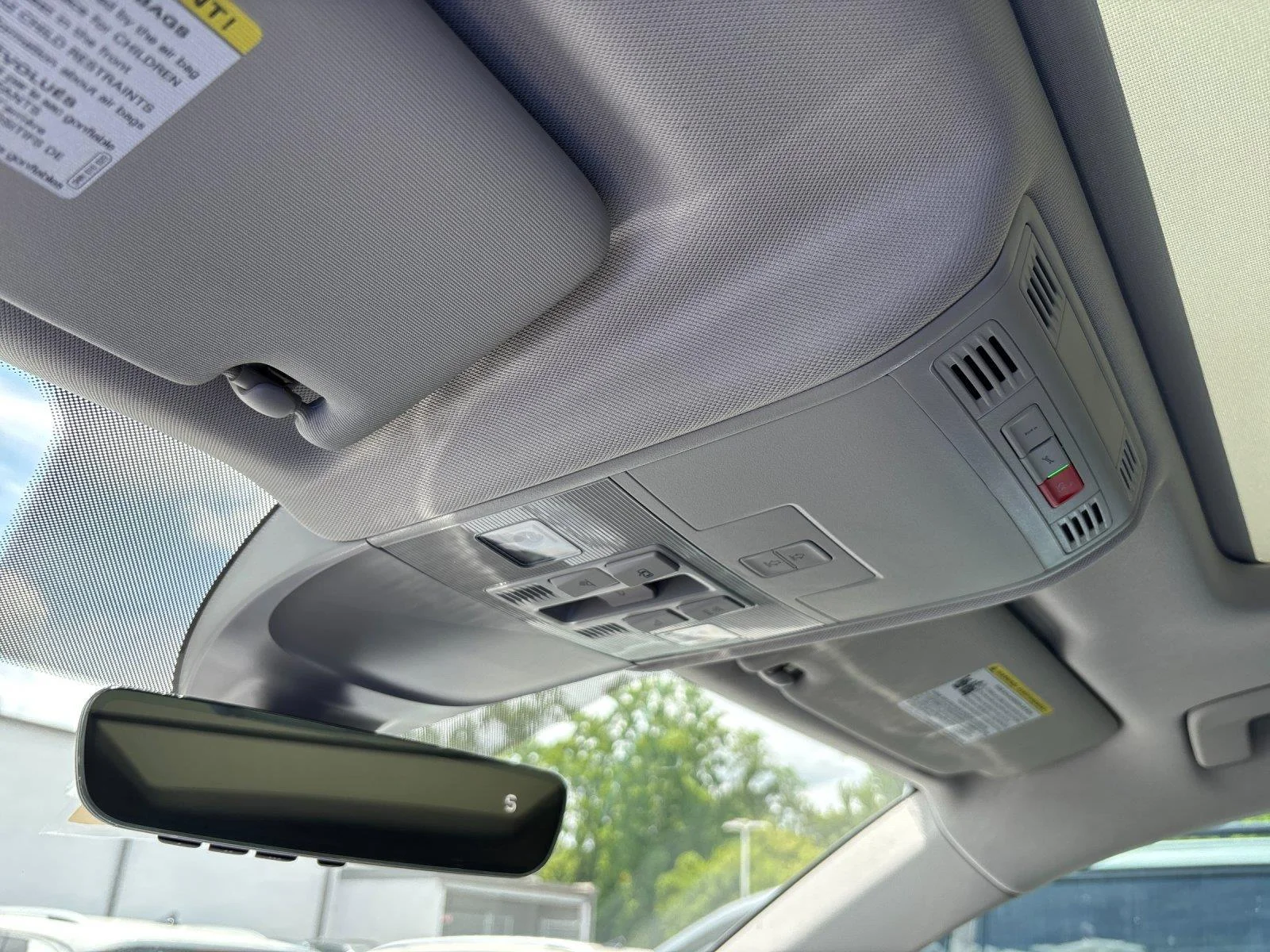 New 2026 Platinum Gray Metallic Volkswagen SEL image 30