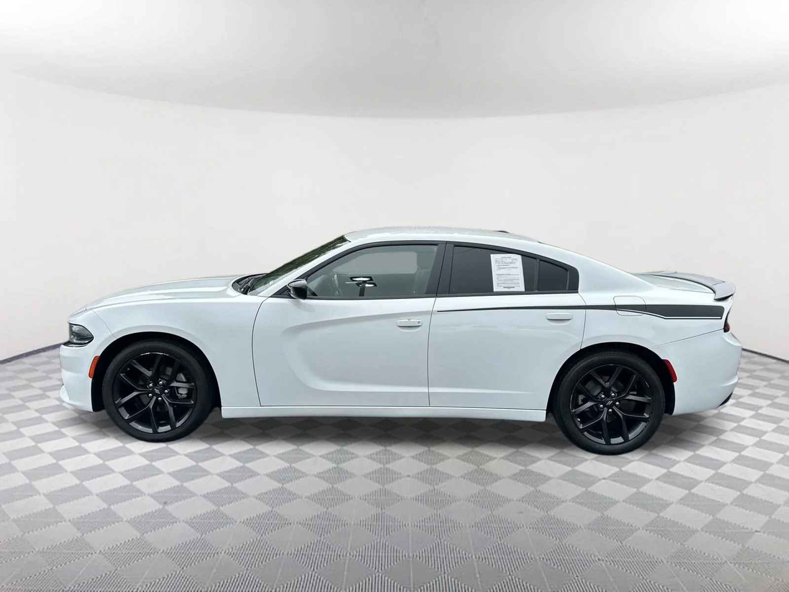 2022 Dodge Charger SXT - Photo 8
