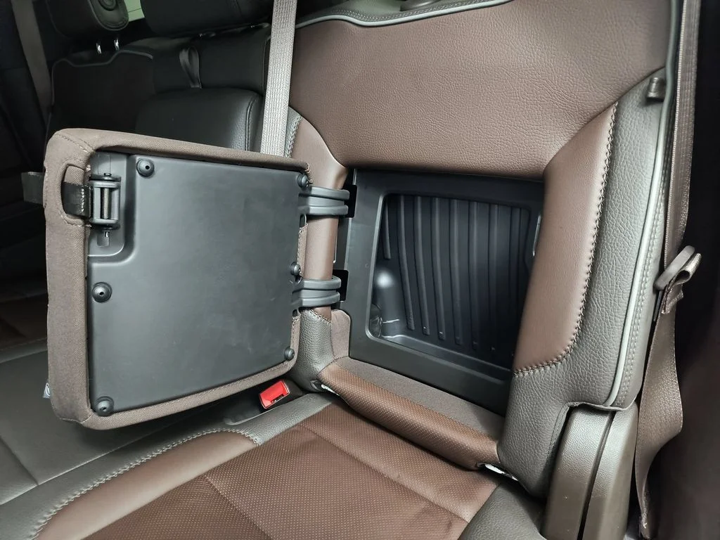 Used 2024 Summit White GMC Denali image 24