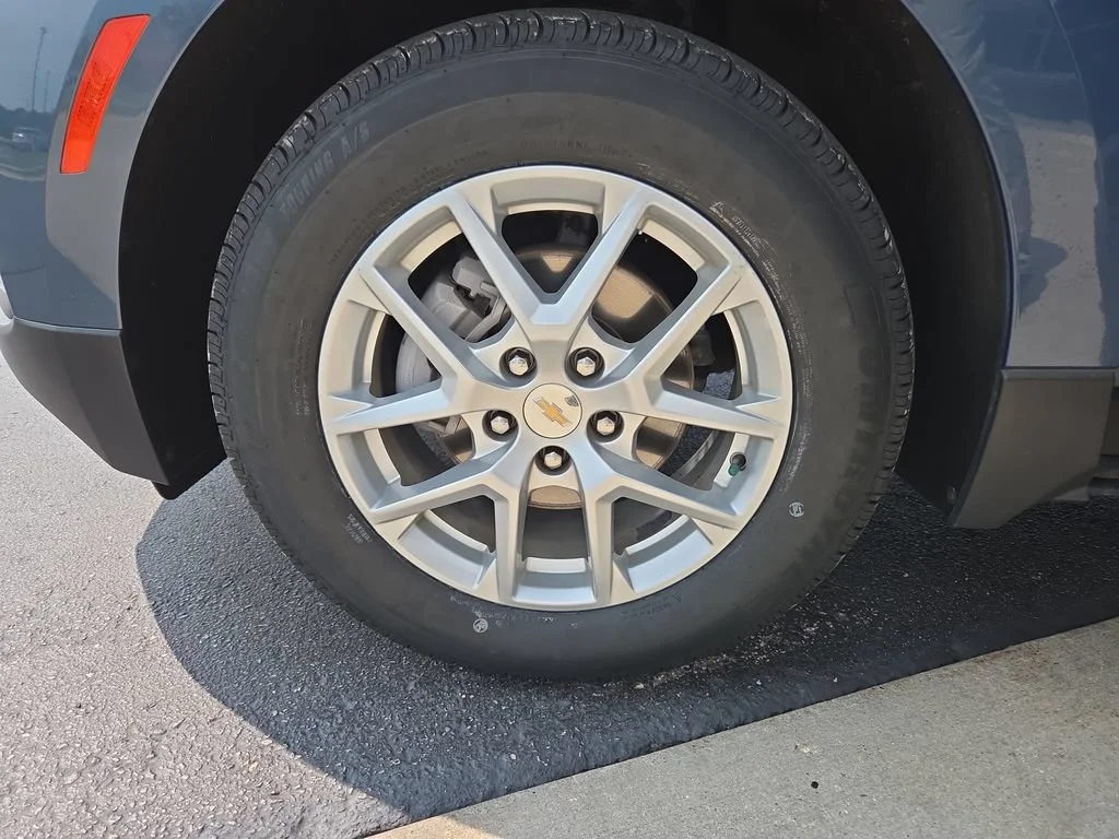2024 Chevrolet Equinox LT - Photo 31