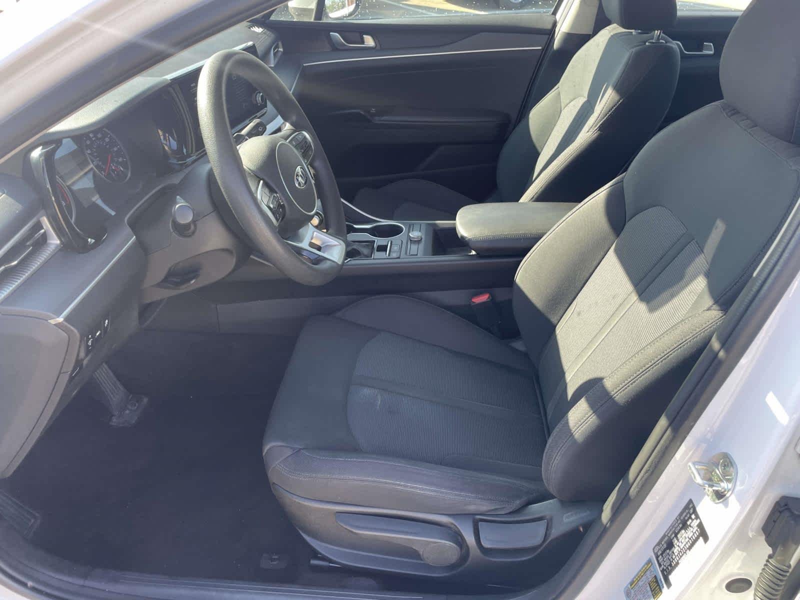 Used 2021 Glacial White Pearl Kia LXS image 20