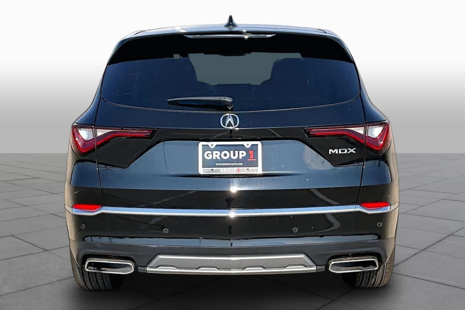 Used 2025 Majestic Black Pearl Acura w/Technology Package image 10