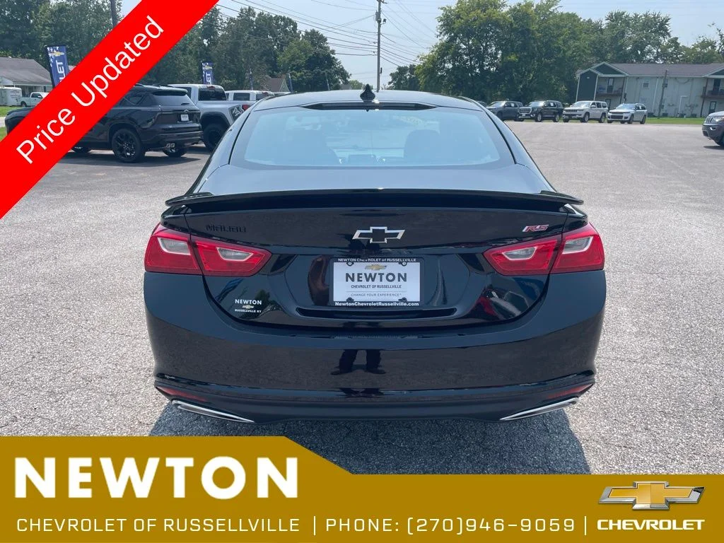 Used 2025 Black Metallic Chevrolet RS image 37