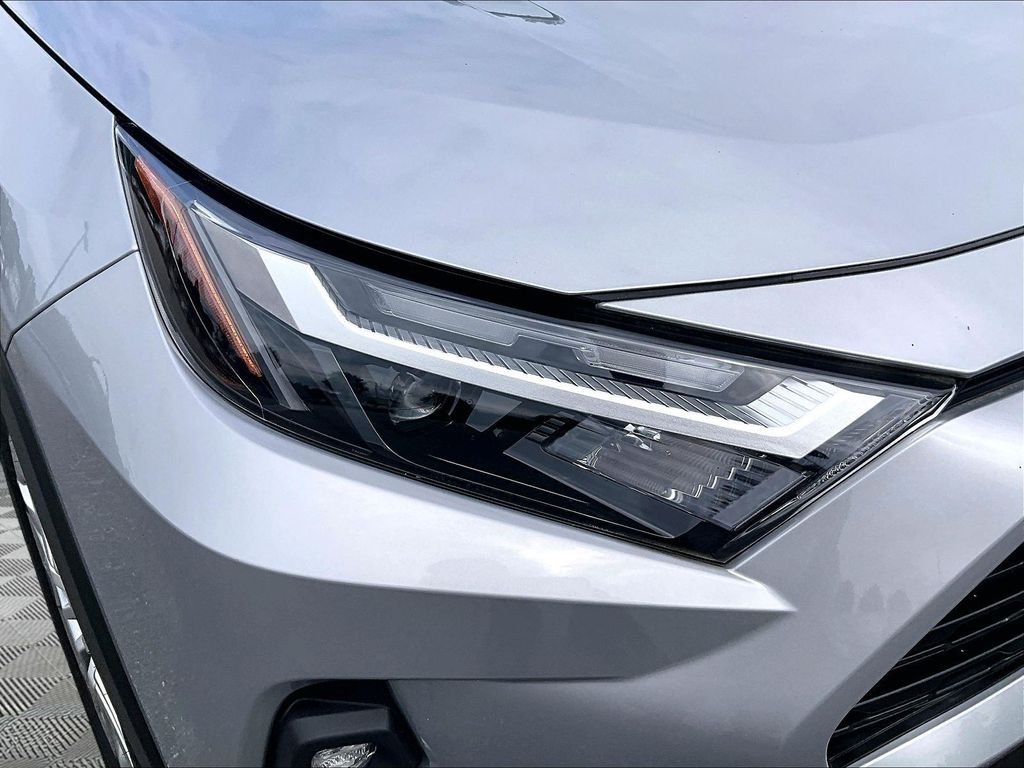 Used 2024 Silver Toyota XLE Premium image 33