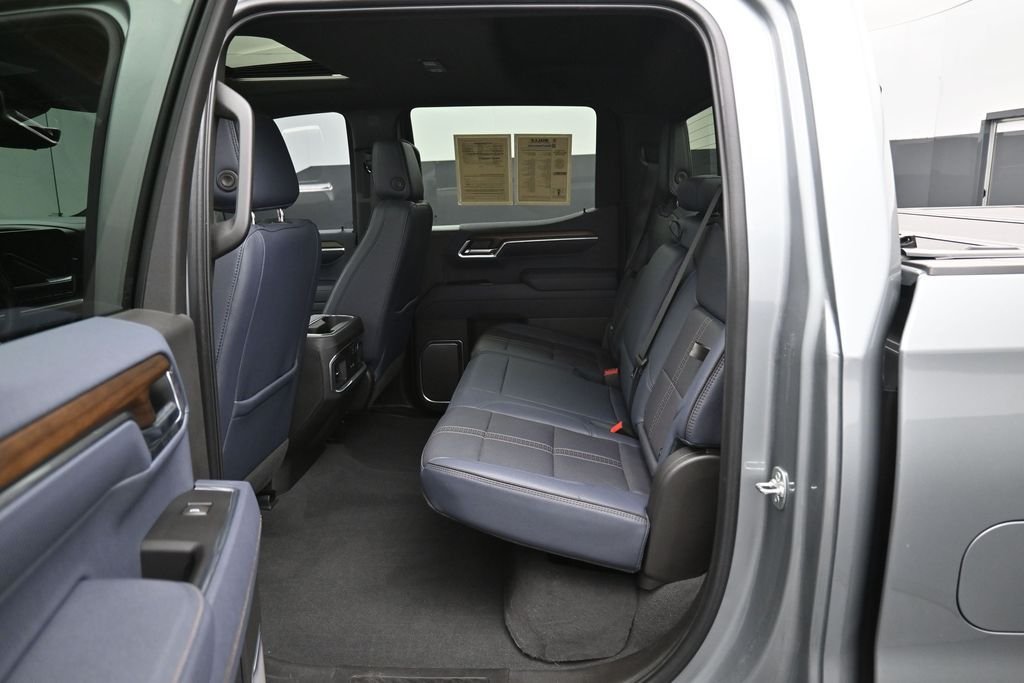 Used 2025 Gray Chevrolet High Country image 29