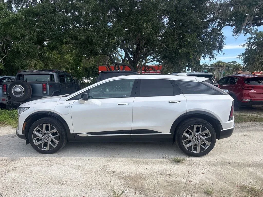 Used 2025 Cadillac OPTIQ Luxury 2 with VIN 3GYK3DMR3SS134524 for sale in Titusville, FL