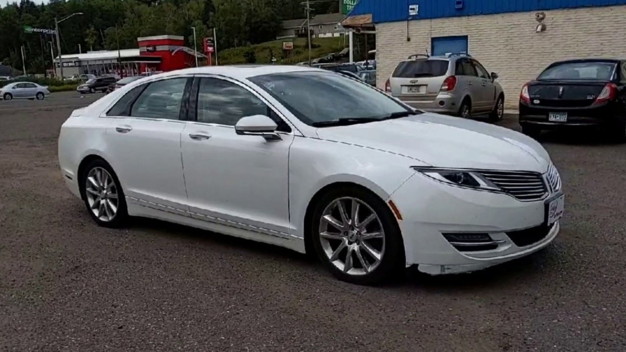 2016 Lincoln MKZ photo 4