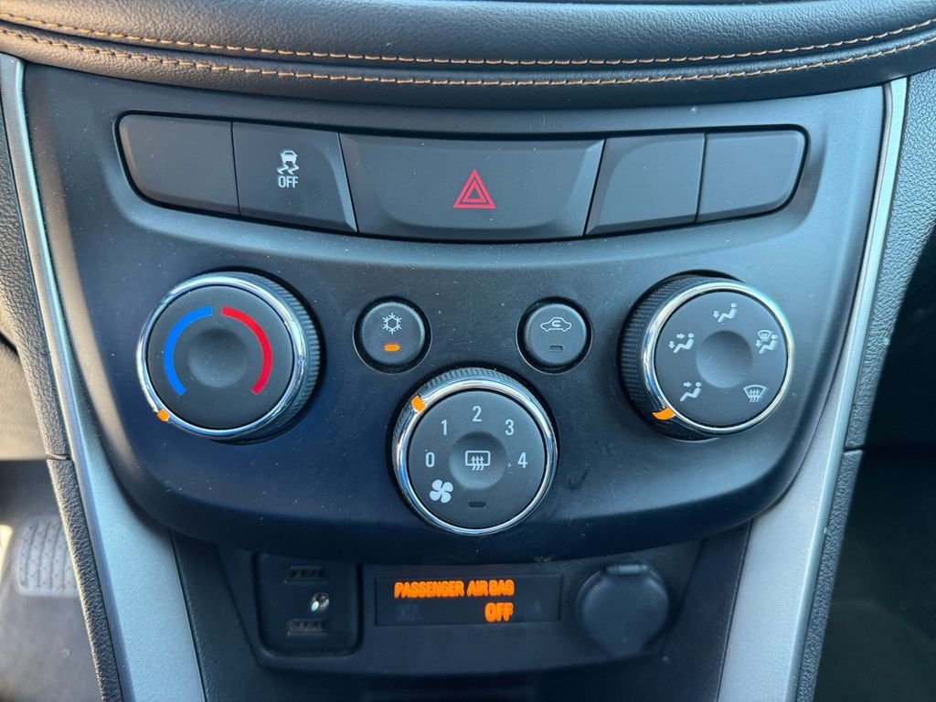 Used 2019 Blue Chevrolet LT image 29