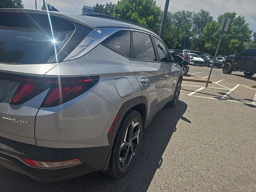 Used 2024 Silver Hyundai SEL image 3