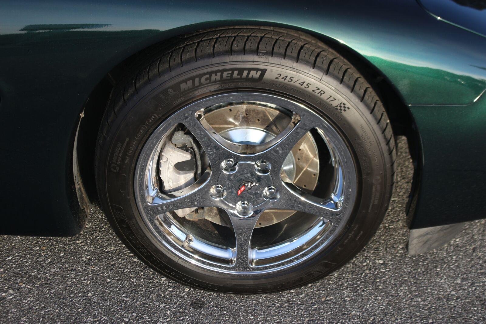 Used 2000 Bowling Green Metallic Chevrolet 2dr Convertible image 24