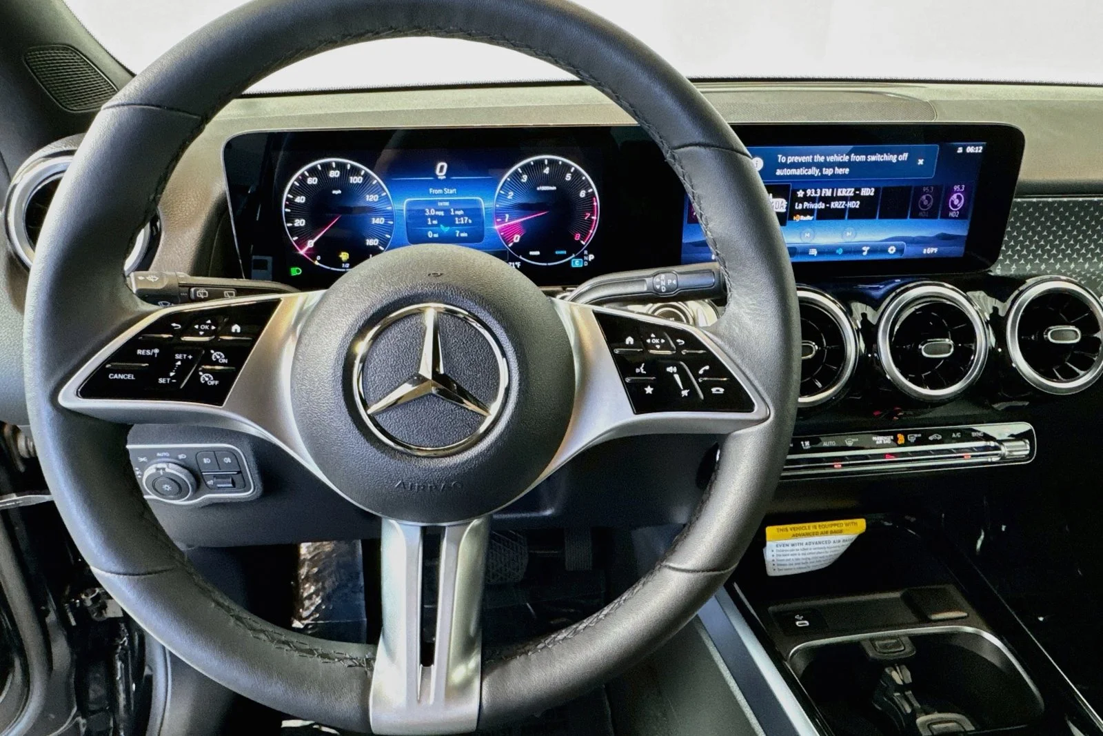 Used 2026 Night Black Mercedes-Benz GLB 250 image 11