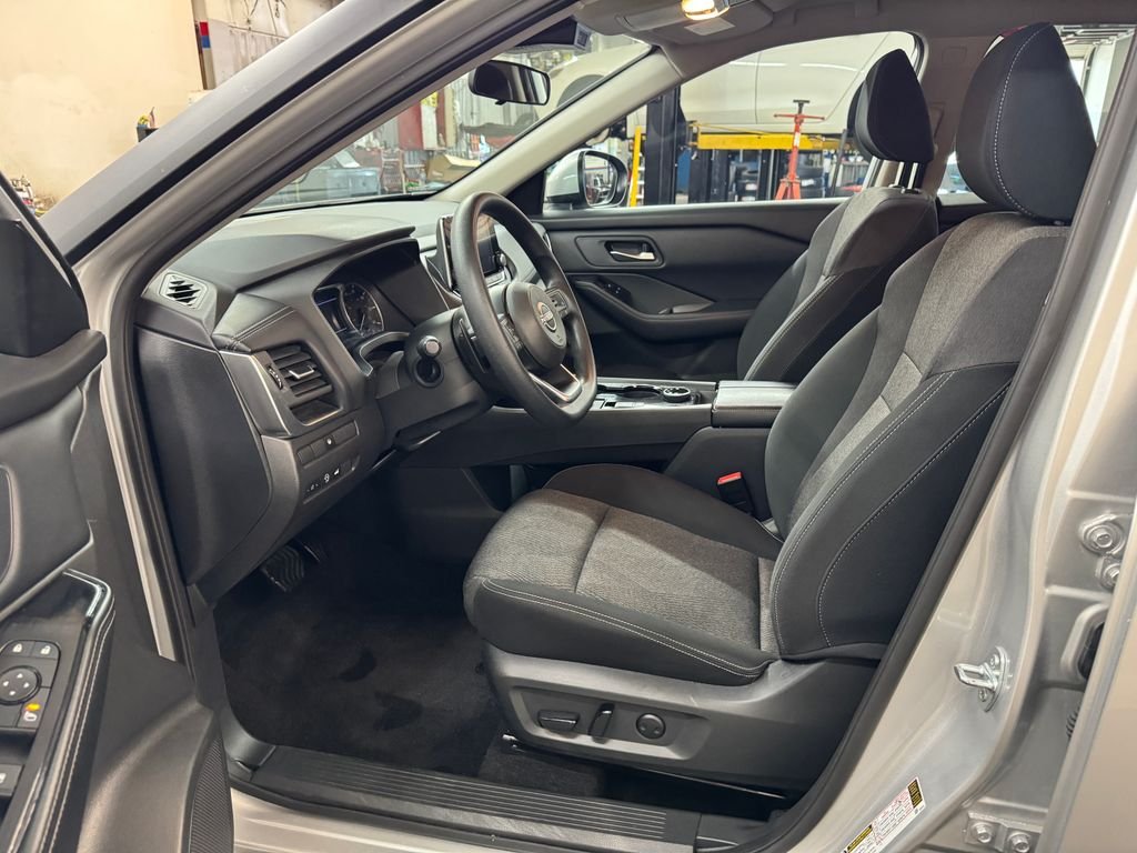 Used 2024 Silver Nissan SV image 13