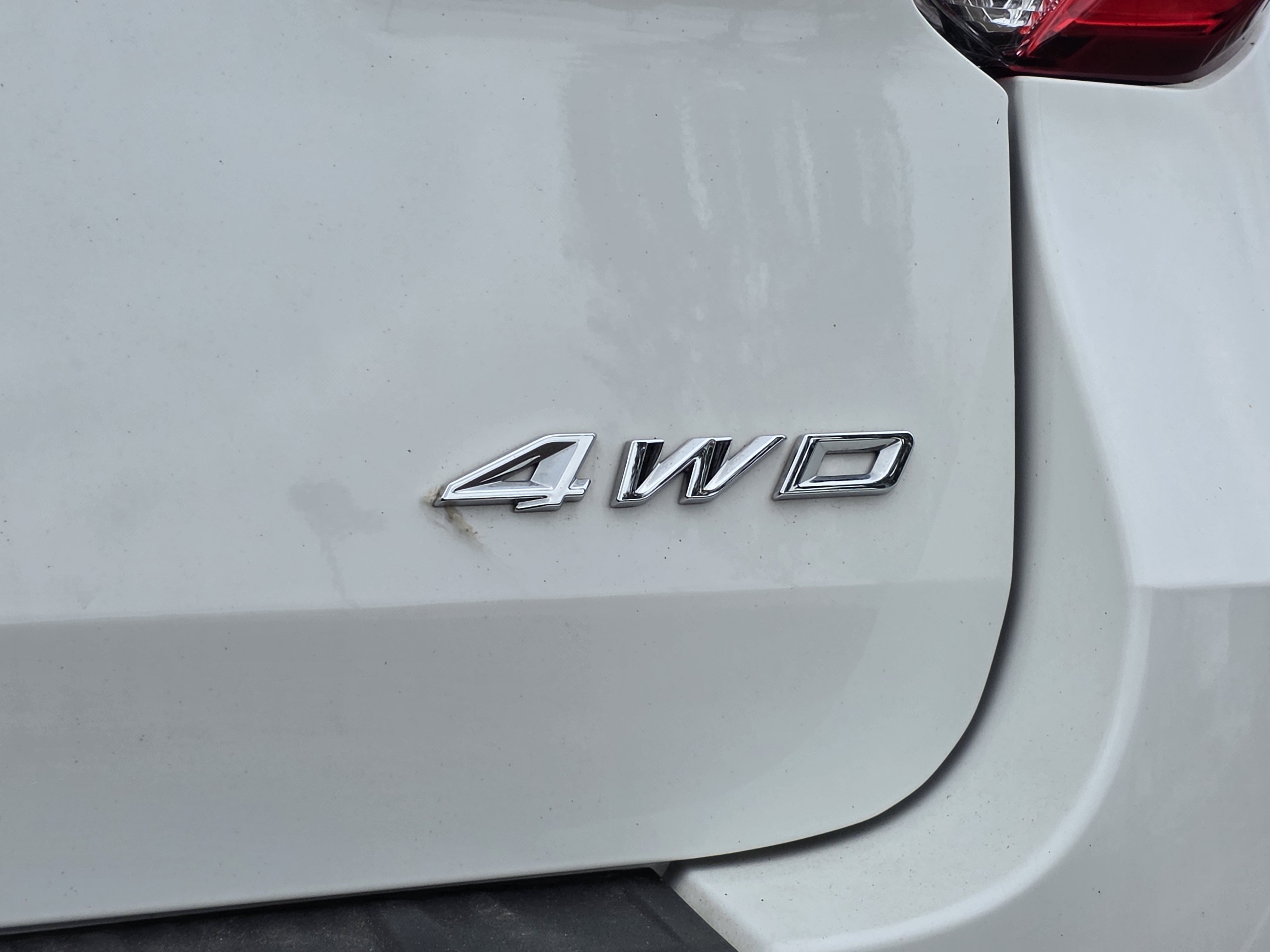 Used 2023 Star White Metallic Tri-Coat Ford XLT image 33