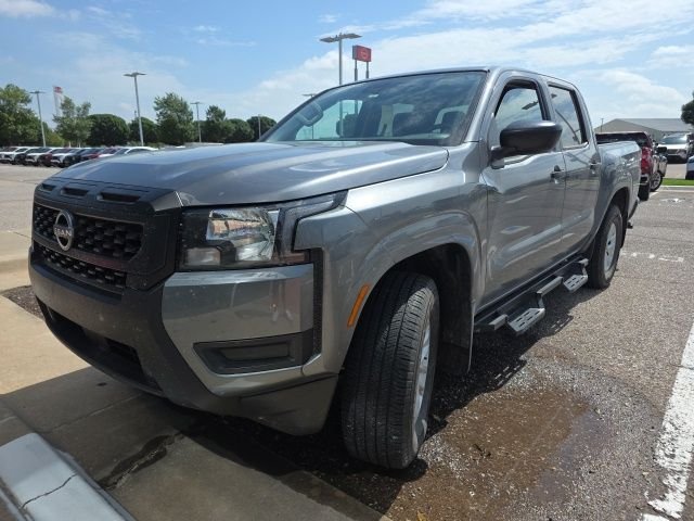 Used 2025 Gray Nissan S image 3