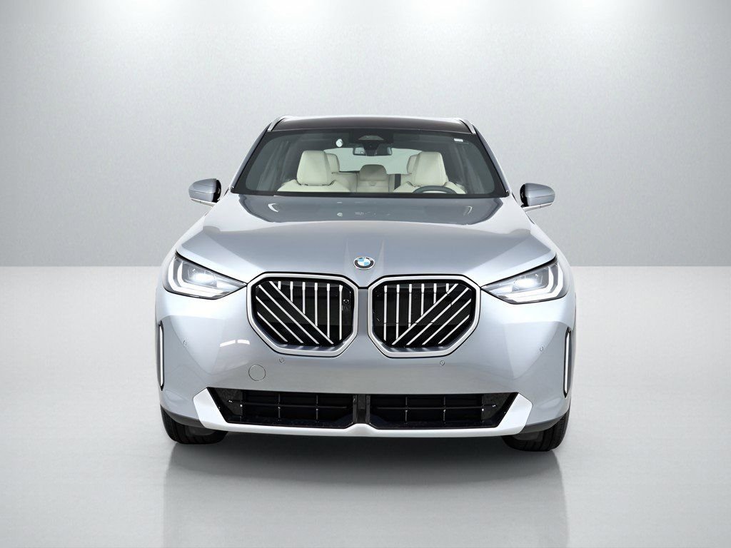 Used 2026 Skyscraper Grey Metallic BMW 30 xDrive image 3