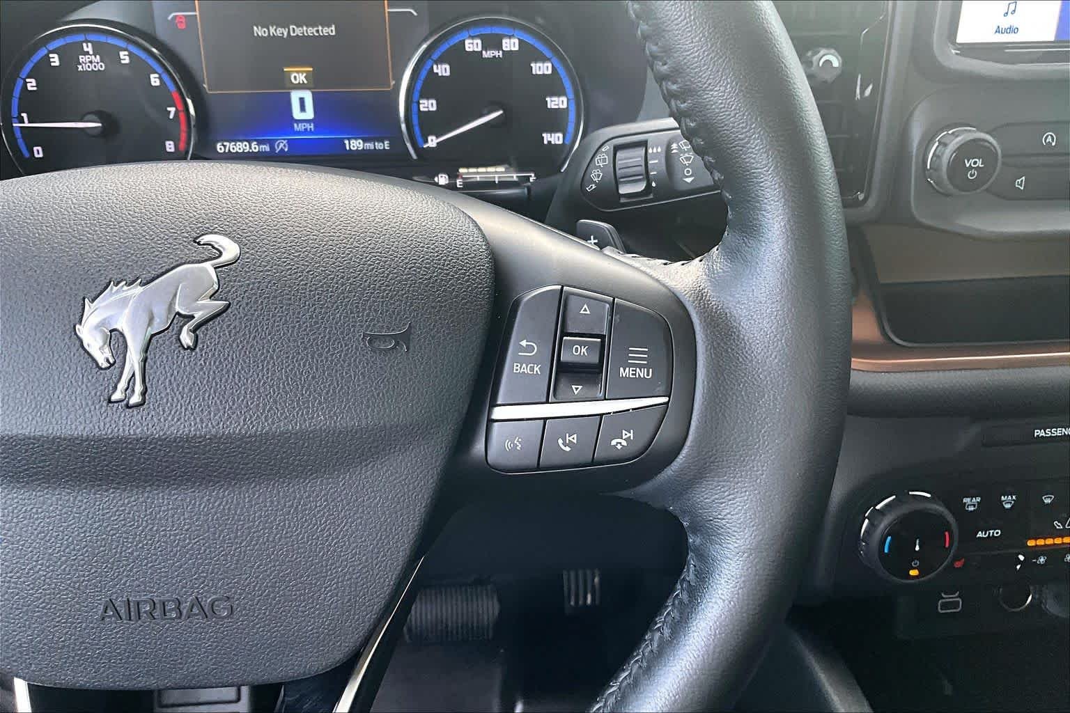 Used 2023 Cactus Gray Ford Badlands image 21