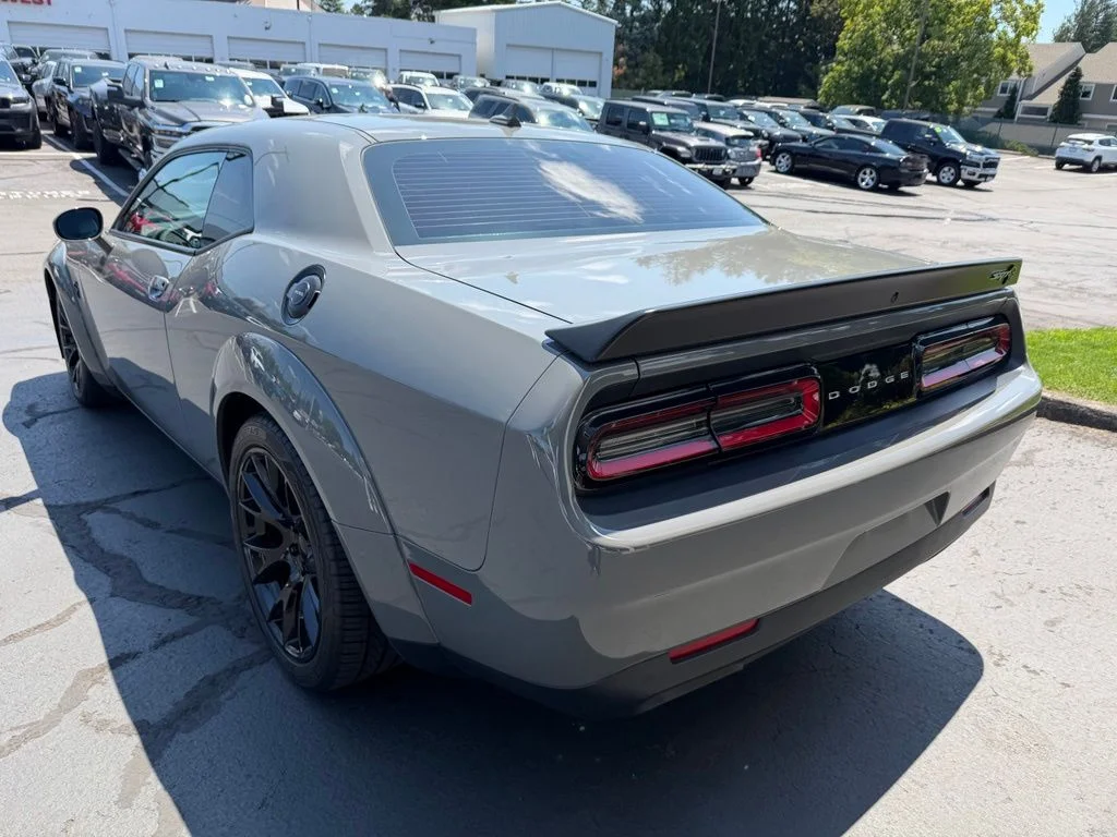 Used 2019 Gray Dodge SRT Hellcat image 5