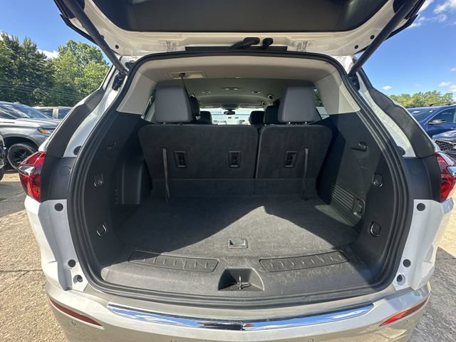 Used 2020 (Includes Satin Nickel lower exterior accent color.) Buick Essence image 28