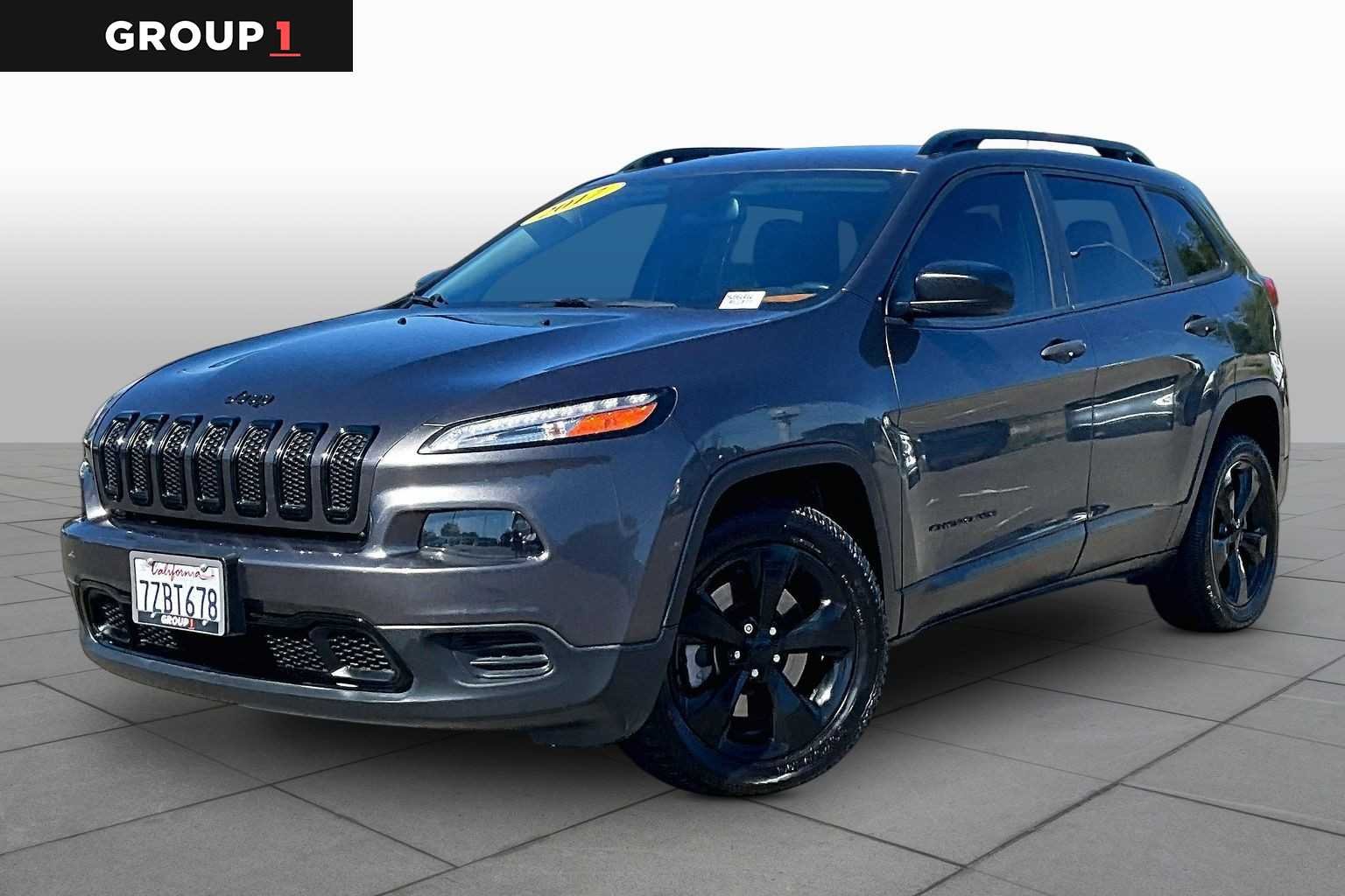 2017 Jeep Cherokee Sport Altitude's photo