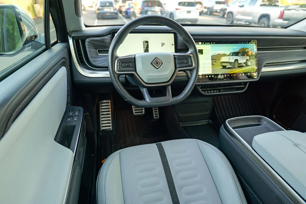 Used 2024 Glacier White Rivian Adventure image 41