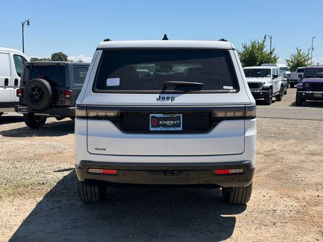 New 2026 Bright White Clear-Coat Exterior Paint Jeep Limited Reserve image 7