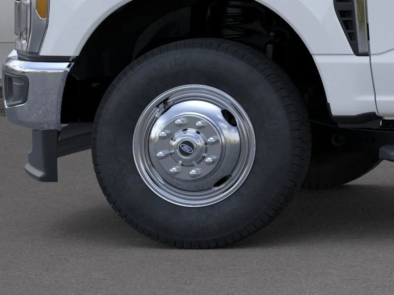 New 2026 Oxford White Ford XL image 19