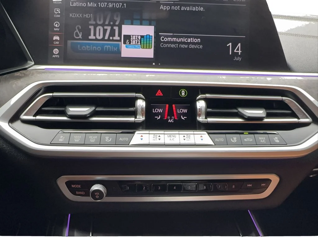 Used 2022 Gray BMW M50i image 54
