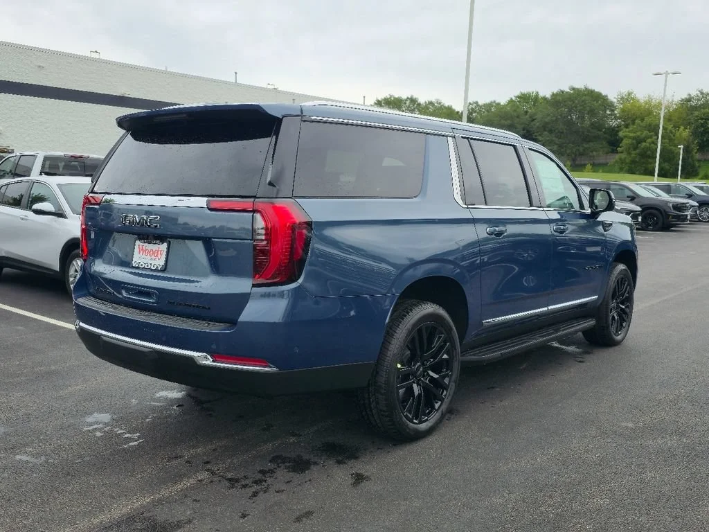 2026 GMC Yukon XL Elevation - Photo 9