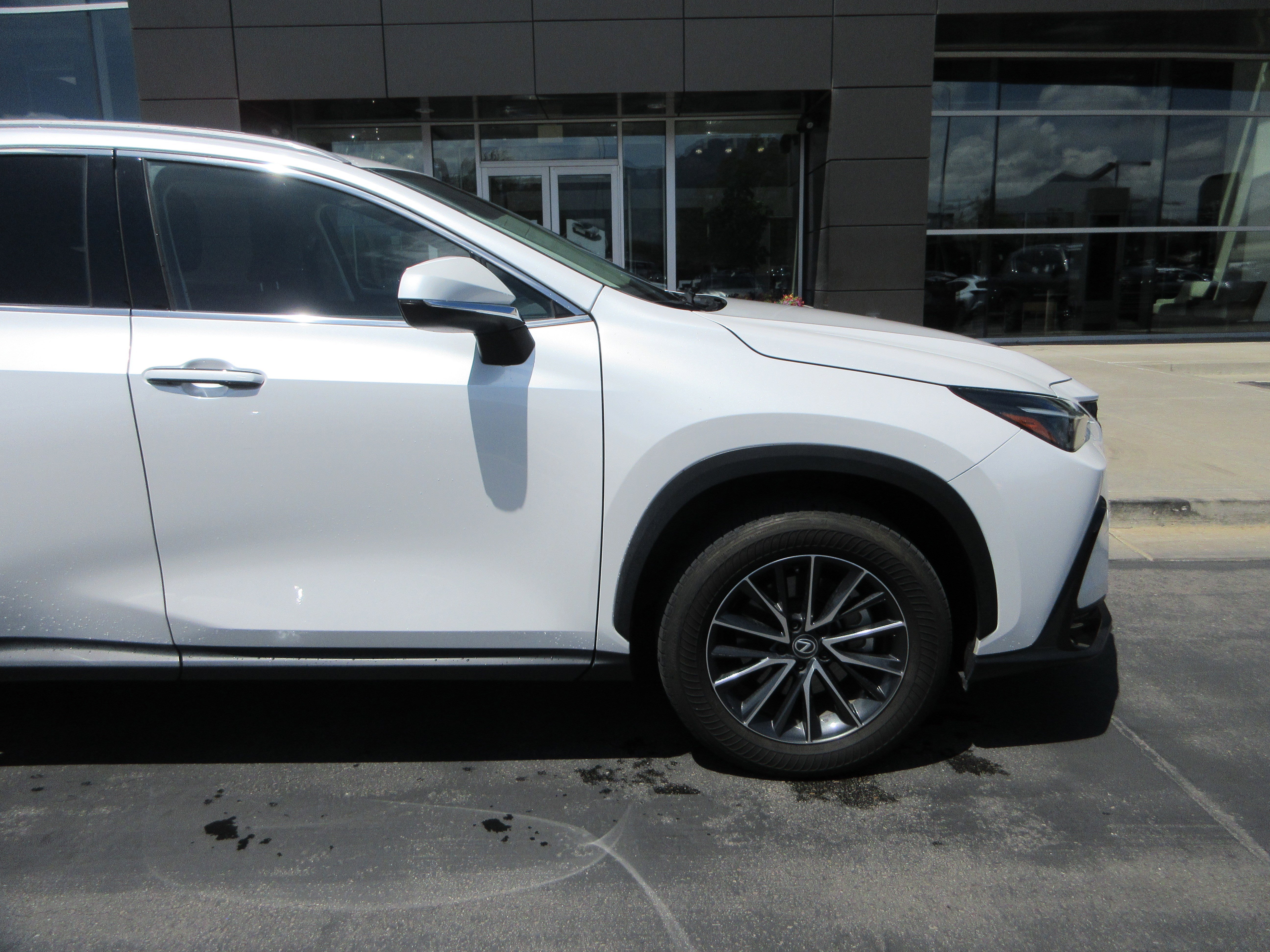 Used 2024 Eminent White Pearl Lexus 350 Base image 12