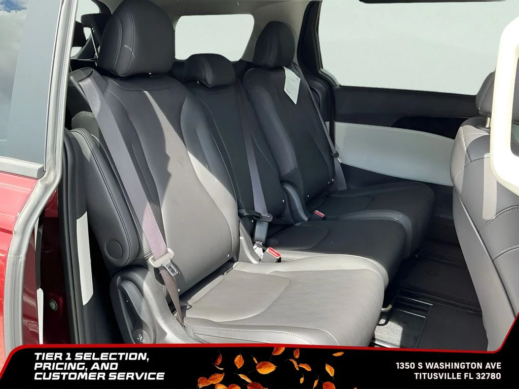 Used 2024 Red Kia EX image 18