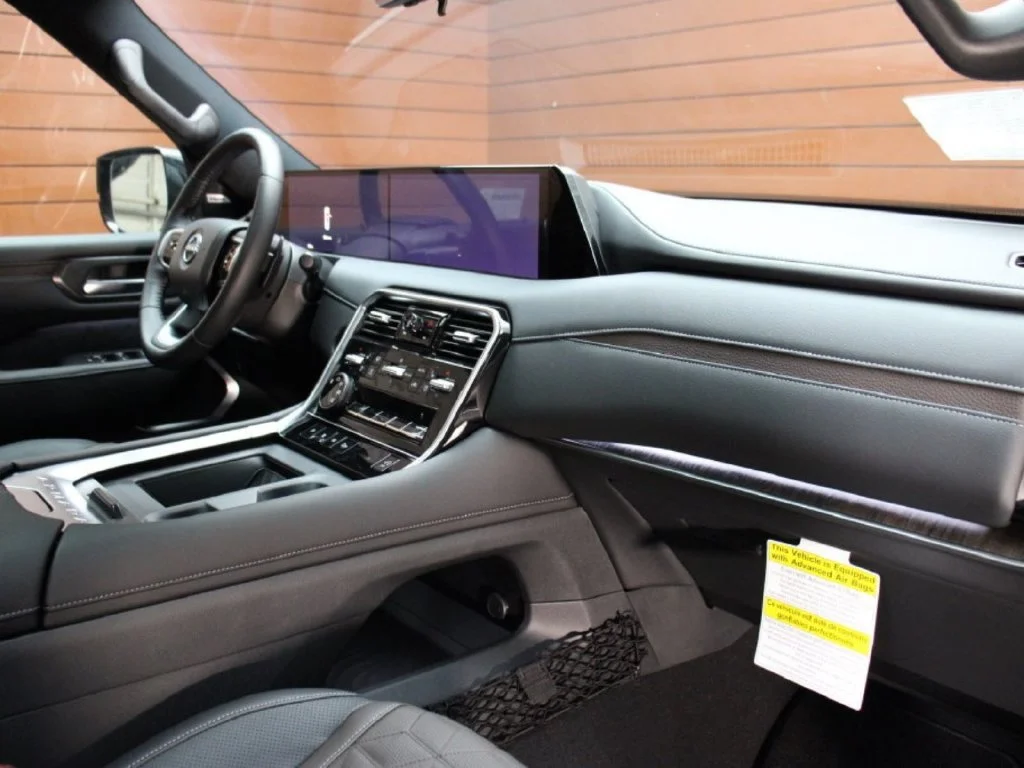 New 2026 Super Black Nissan Platinum image 9